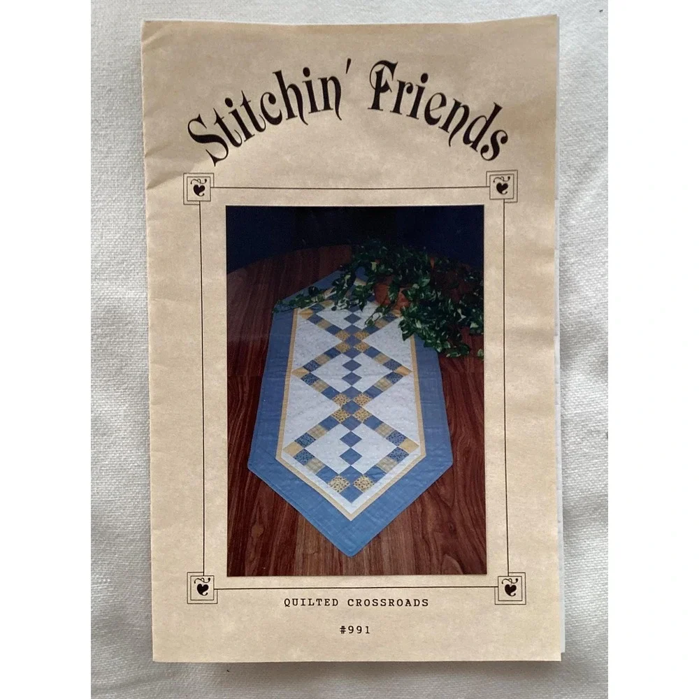 Stitchin Friends Quilted Crossroads Table Runner Sewing Pattern‎ 991